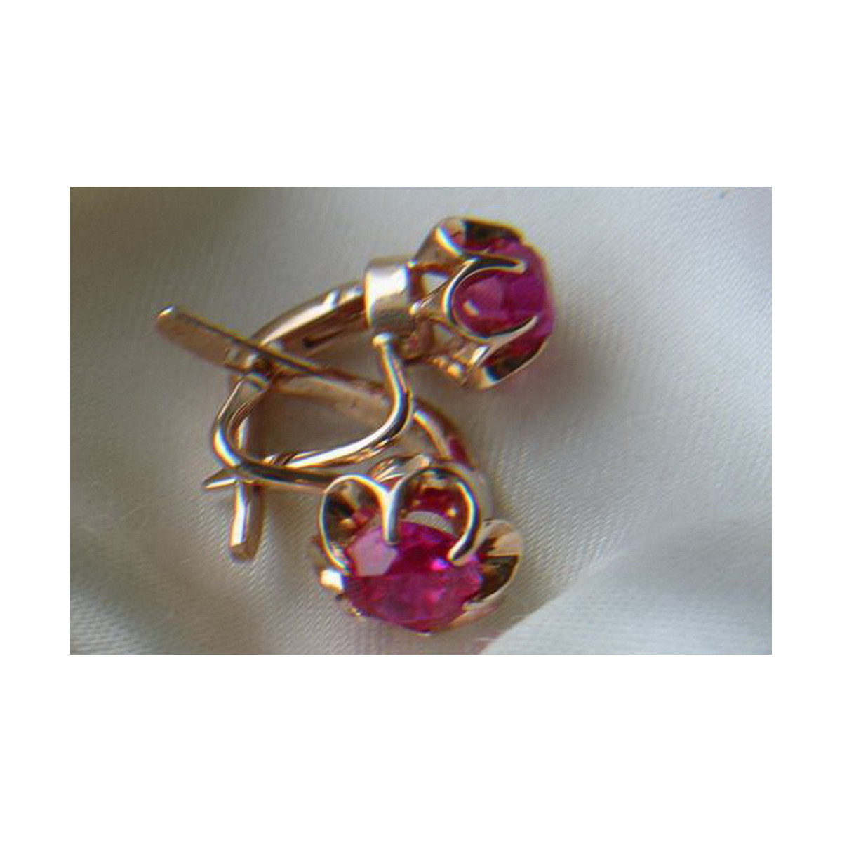 Boucles d’oreilles en or rose soviétique russe 14k 585 vec086 alexandrite rubis émeraude saphir ...