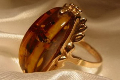 "Classic 14K Rose Gold Amber Stone Ring in Vintage Finish" vrab015