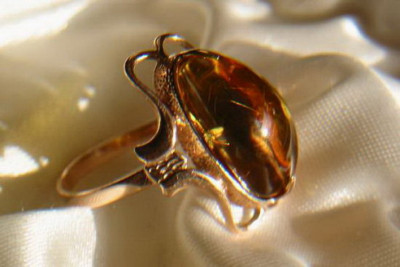 Bague vintage élégante en ambre et or rose 14 carats originaux vrab026