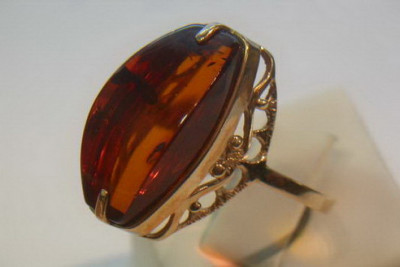 Précieuse Bague Vintage d'Ambre en Or Rose 585 de 14 carats vrab031