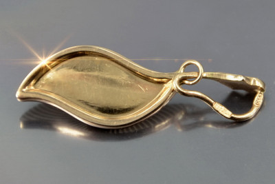 Bijuterie unicat: pandantiv vintage din aur roz de 14k cu motiv de frunză, fără pietre vpn048