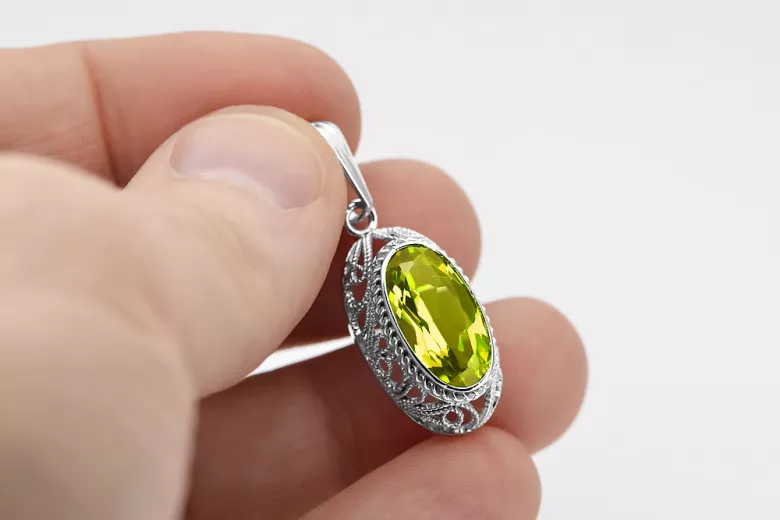 Zawieszka z Vintagego srebra 925 z peridotem vpc014s Vintage