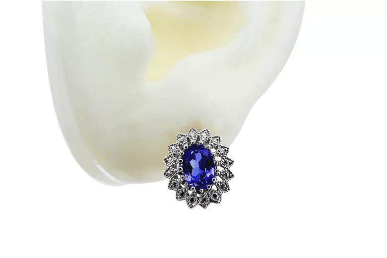 Timeless 14K White Gold Earrings Adorned with Brilliant Sapphires vec125w