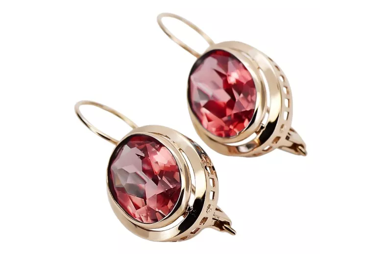 Élégantes boucles d'oreilles en rubis et or rose 14 carats d'époque vec114