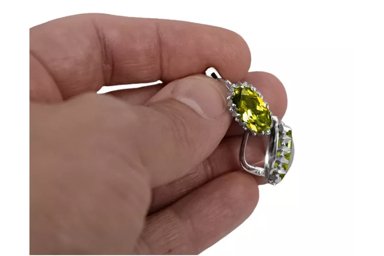 Srebrne kolczyki rosyjskie 925 z peridotem vec174s Vintage